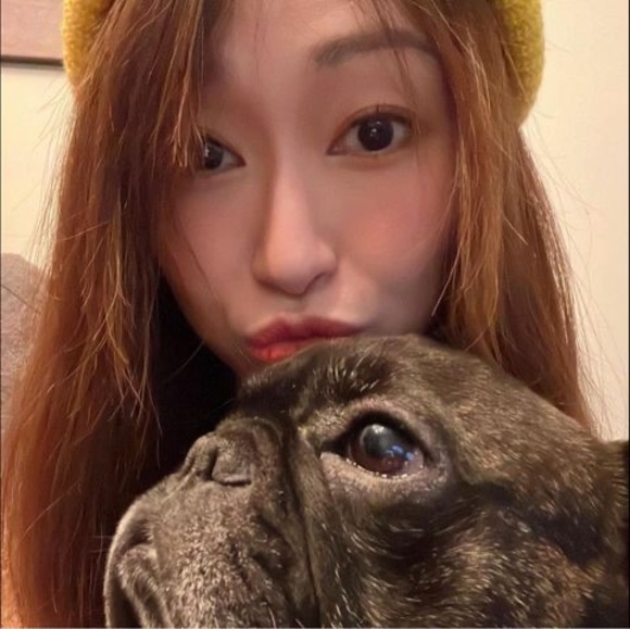 Meet your Posher, Amelia - Picture 1 of 1